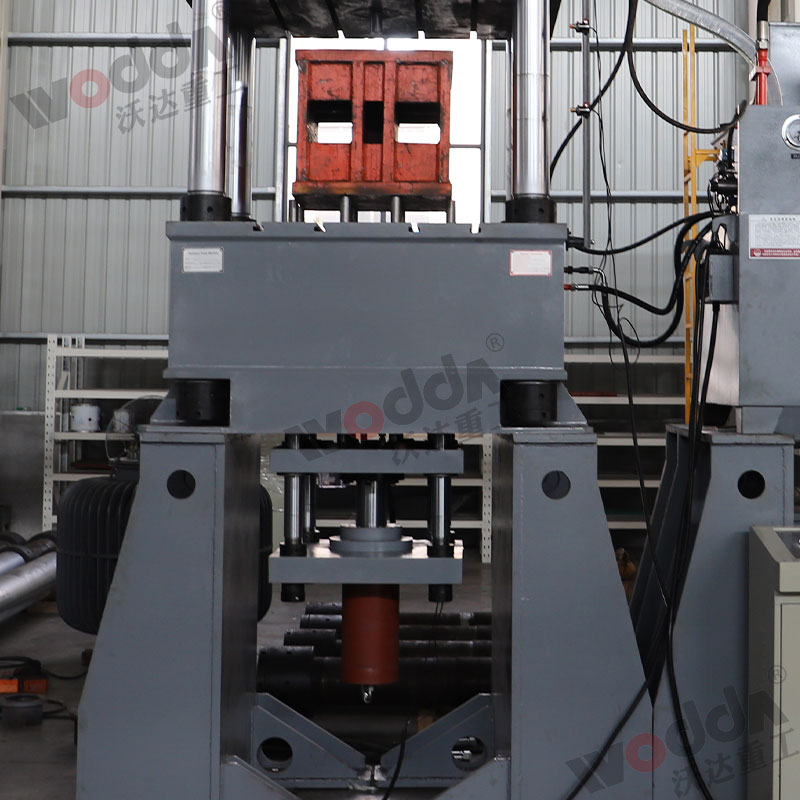 400噸液壓墊拉伸機(jī) 400噸液壓墊拉伸機(jī)