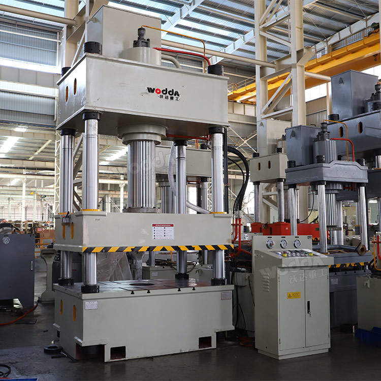 315噸三梁四柱液壓機(jī)